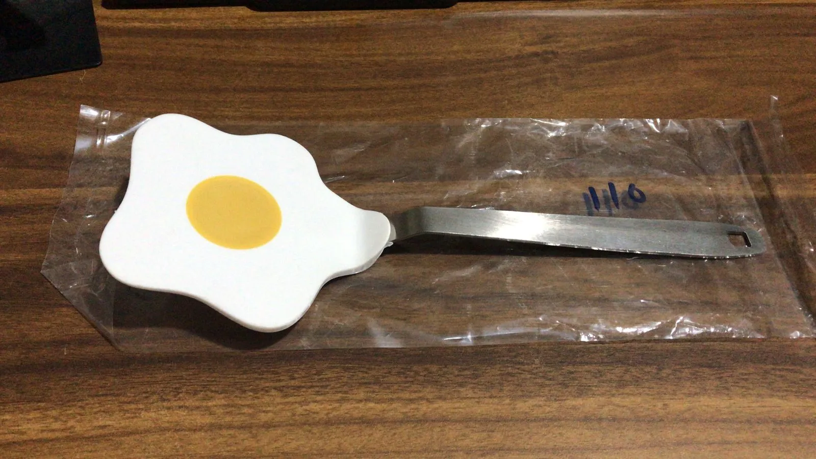 2338 Egg Shape Nylon Turner Non Stick Frying Shovel Fried Fish Omelet Spatula Pancake Pizza Pinball Cooking Tools Kitchen Utensils