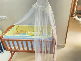 BABYHUG Lonia Cradle with Mosquito Net and Mattress Along with Bedding Set