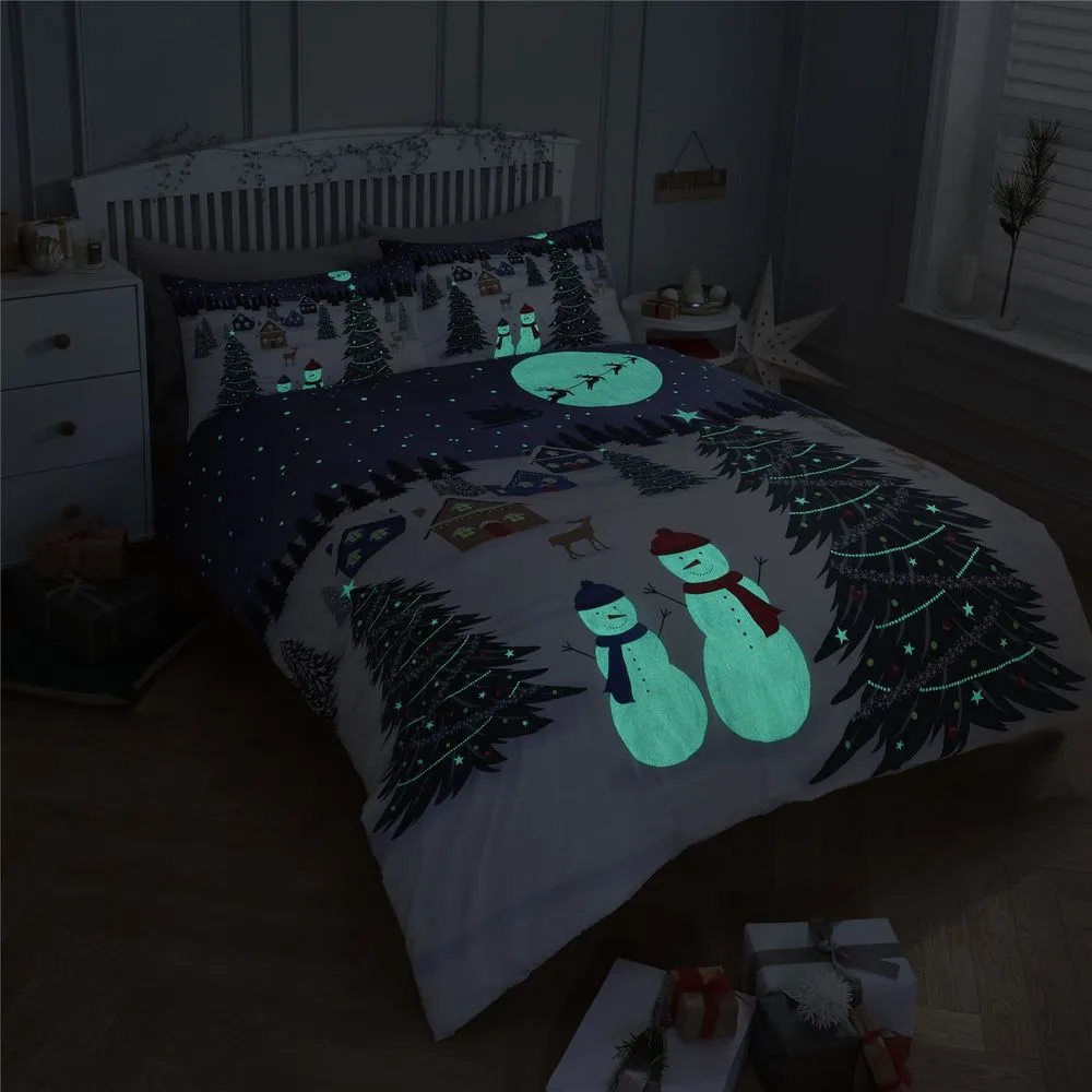 CHRISTMAS SCENE GLOW IN THE DARK PANEL DUVET SET- DOUBLE