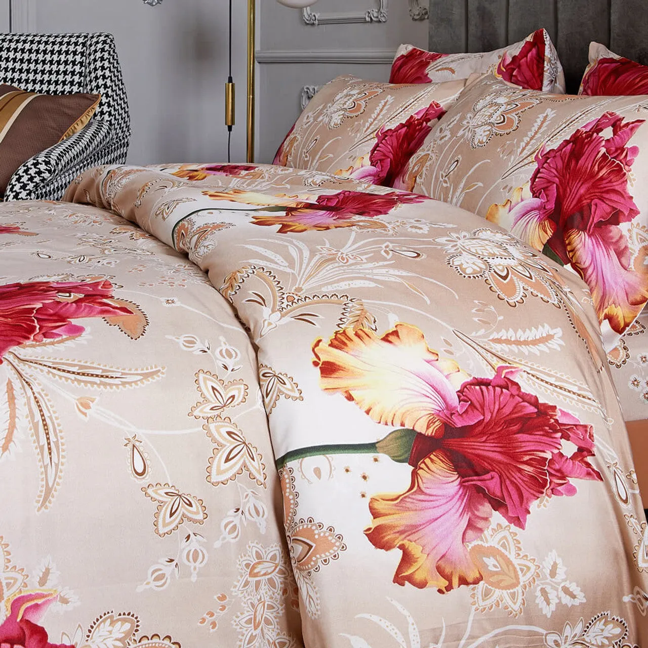 Dolce Mela Queen Size 6 Piece Luxury Floral Bedding Duvet Cover Set - Orchid