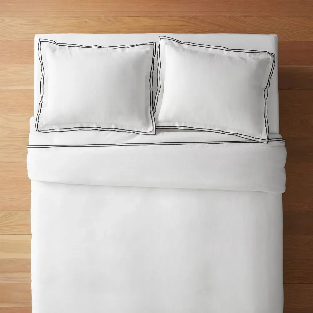 New - Full/Queen Double Flange Merrow Stitch Duvet Cover & Sham Set White/Dark Gray -