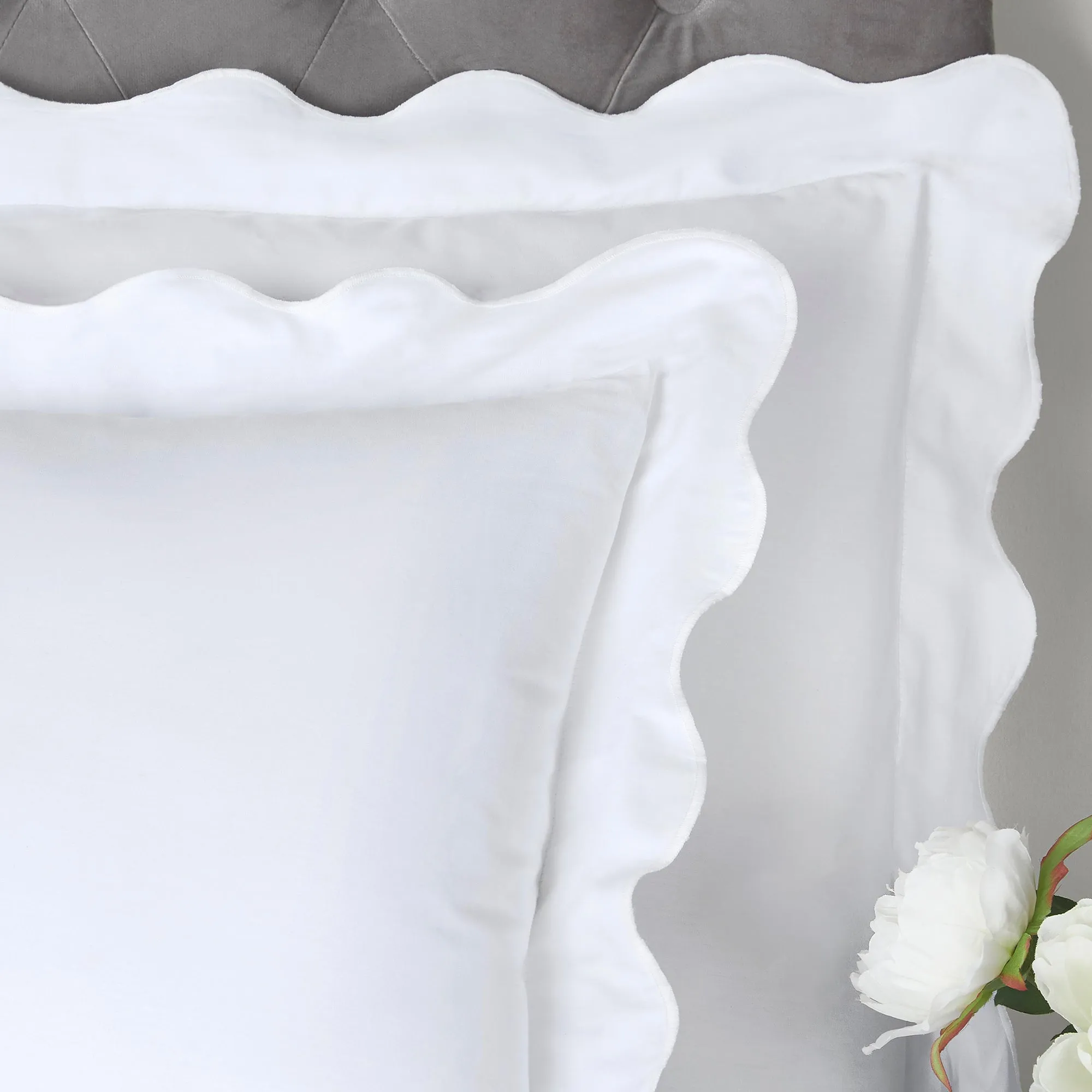 Scallop Edge Duvet Cover Set by Appletree Boutique in White